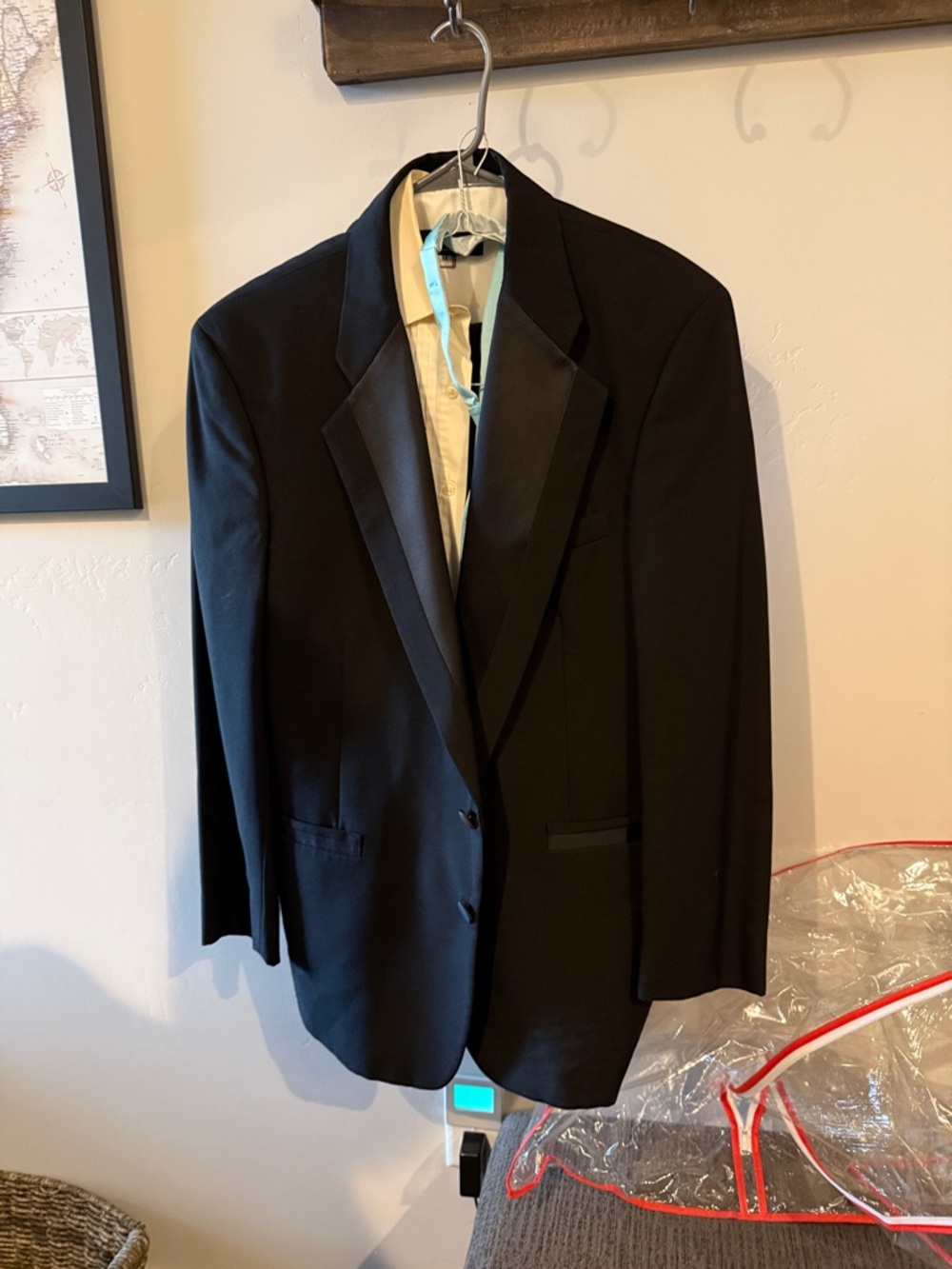 Perry Ellis Black Tuxedo Jacket with Satin Lapel